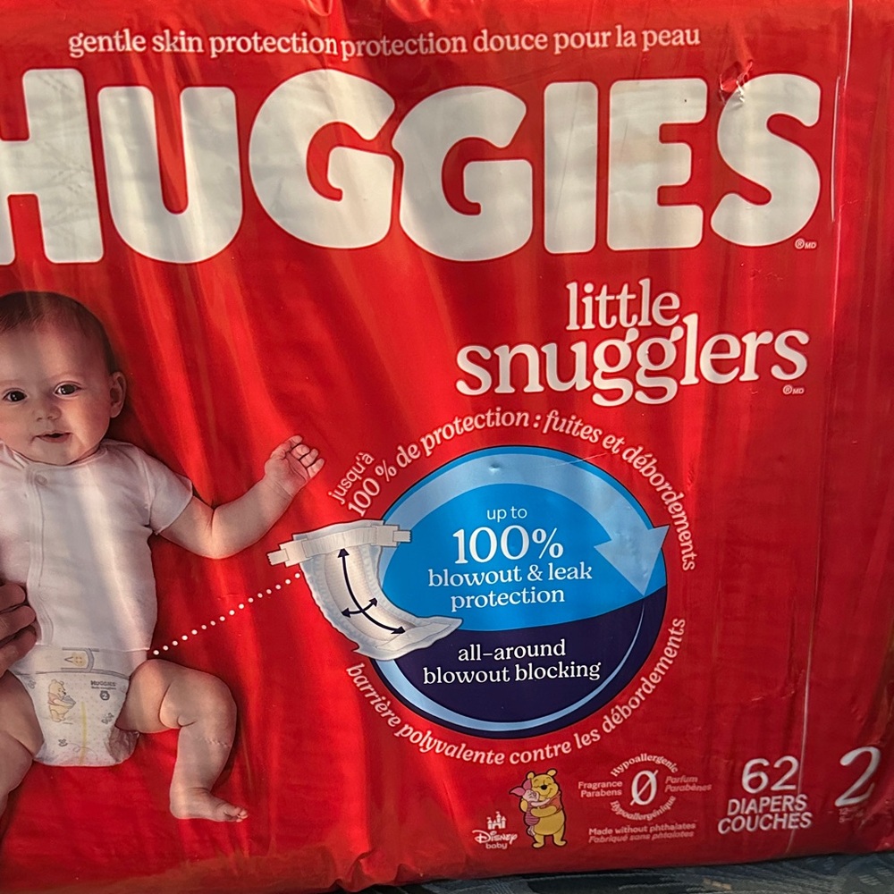 Huggies Little Snugglers Diapers 62 diapers size 2